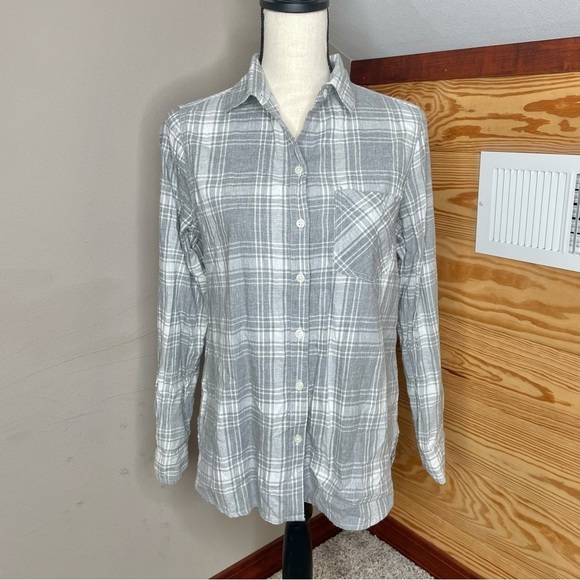 Old Navy The Classic Shirt Grey Plaid Button Up Flannel Shirt Medium - Picture 1 of 9